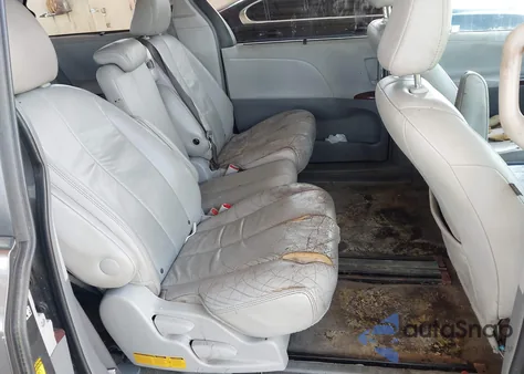 2014 Toyota Sienna Xle V6 8 Passenger from USA, damaged, VIN 5TDYK3DC0ES440355